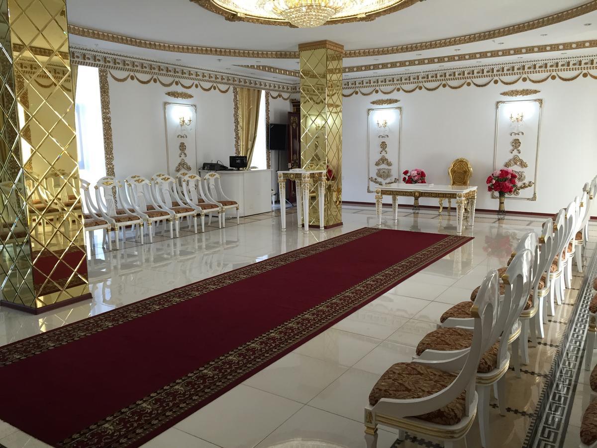 Hotel Ark Ms Тараз Экстерьер фото