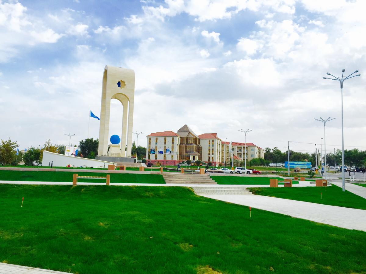 Hotel Ark Ms Тараз Экстерьер фото